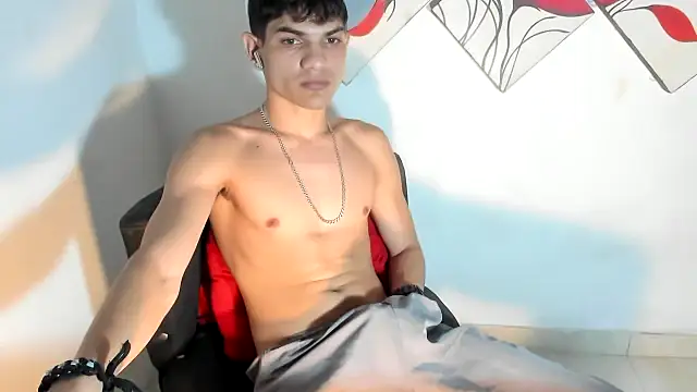 Jesshot bigcock20cm online show from June 5, 6:52 am