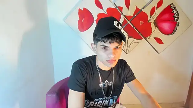 Jesshot bigcock20cm online show from August 9, 3:34 am