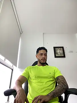 MattiaDupont online show from March 14, 9:53 pm