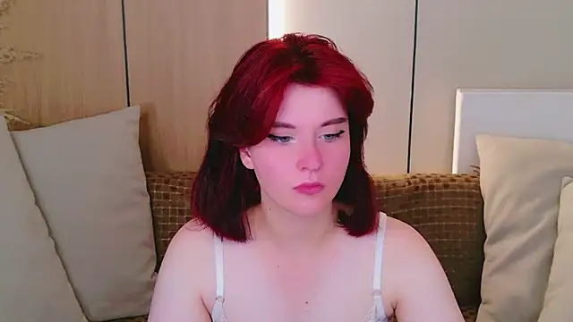 Snapshot of Milana_Bold chatting on July 13, 8:33 pm Milana Bold online show from July 13, 8:33 pm