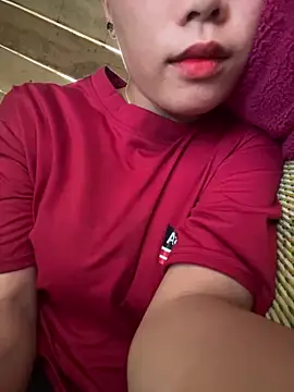 DoliceGirl2k online show from June 6, 5:23 am