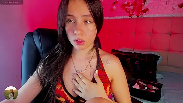 Snapshot of Kitty_Rose_CS chatting on March 20, 4:06 am Kitty Rose CS online show from March 20, 4:06 am