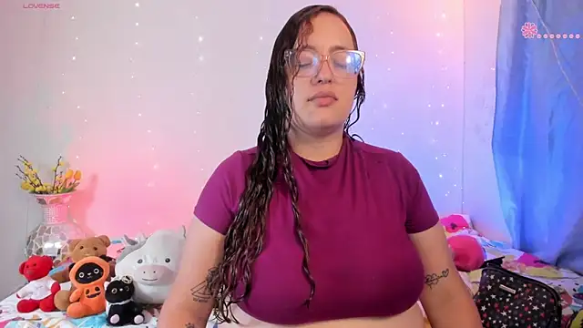 Snapshot of Stacy_millerr1 chatting on June 30, 12:06 pm Stacy millerr1 online show from June 30, 12:06 pm