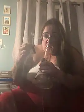 Snapshot of kayleighgirl chatting on June 20, 3:42 am kayleighgirl online show from June 20, 3:42 am