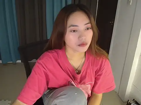 babydenxx69 online show from February 18, 3:13 am