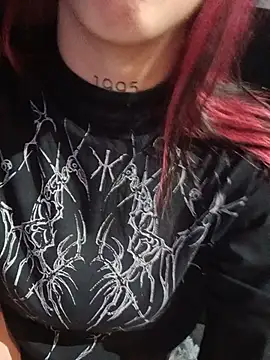 Sammi1995 online show from June 15, 9:00 am