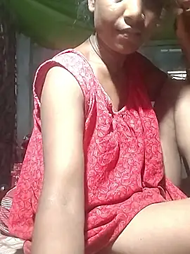 Sweet-runi online show from May 26, 12:39 am