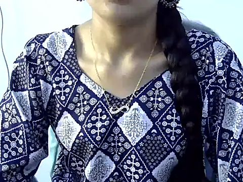 Snapshot of Mehaak_ chatting on April 1, 7:31 am Mehaak online show from April 1, 7:31 am
