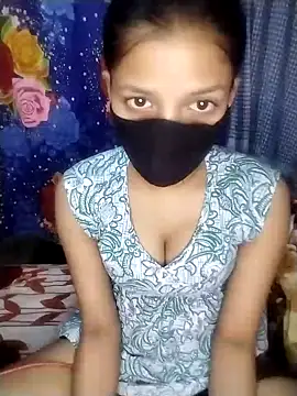 Naina-hott online show from February 19, 7:10 pm