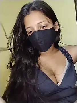 Snapshot of Naina-hott chatting on May 12, 7:11 pm Naina-hott online show from May 12, 7:11 pm