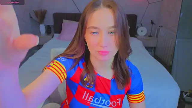  Kiki angel  online show from April 29, 9:24 am