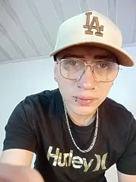 Emmanuel Lust online show from February 18, 12:01 pm