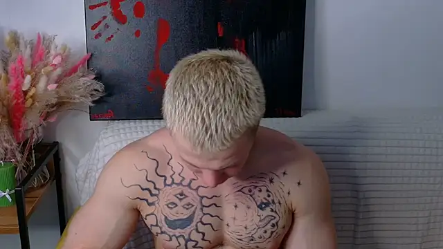 SterlingNoir online show from February 19, 10:33 am