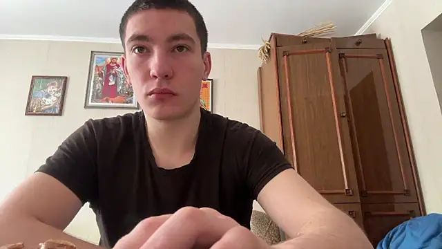 MoonlightVera online show from February 19, 9:27 am