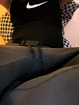 miiich86 online show from March 10, 4:28 am