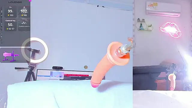 lana  kane   online show from March 14, 9:26 am