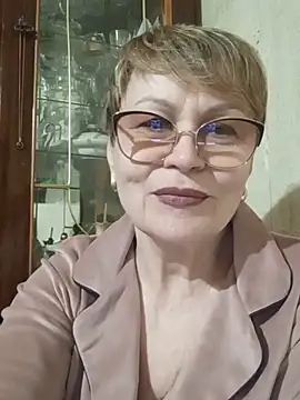Snapshot of SophieBurns chatting on June 3, 3:28 pm SophieBurns online show from June 3, 3:28 pm