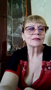 Snapshot of SophieBurns chatting on June 15, 9:22 am SophieBurns online show from June 15, 9:22 am
