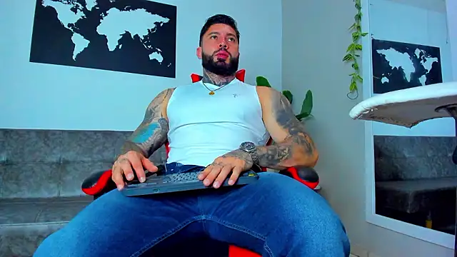 Alessrose online show from March 4, 7:42 pm