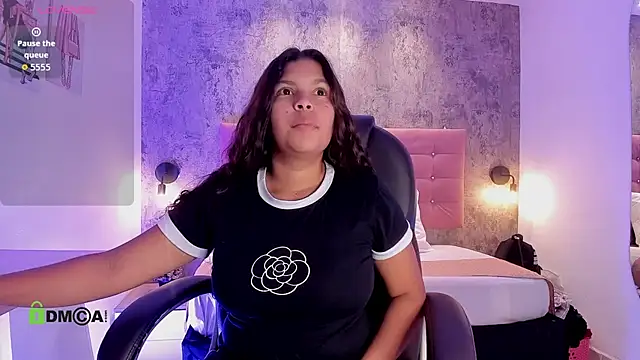 Snapshot of Dulcecooper1 chatting on July 22, 7:38 pm Dulcecooper1 online show from July 22, 7:38 pm