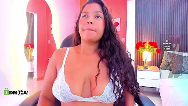 Snapshot of Dulcecooper1 chatting on July 28, 7:39 pm Dulcecooper1 online show from July 28, 7:39 pm