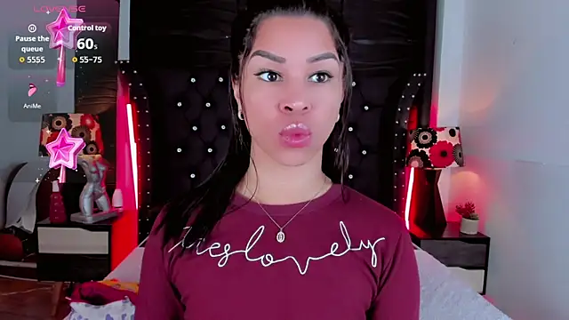 Makeyla Fox  online show from March 12, 12:22 pm