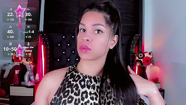 Makeyla Fox  online show from March 13, 12:01 pm