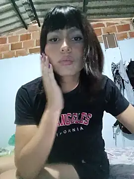 Snapshot of lucyscay_ chatting on May 24, 10:15 pm lucyscay online show from May 24, 10:15 pm