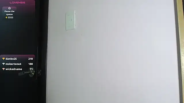 Snapshot of FRANCESCA_LOVE_ chatting on May 16, 9:17 am FRANCESCA LOVE online show from May 16, 9:17 am