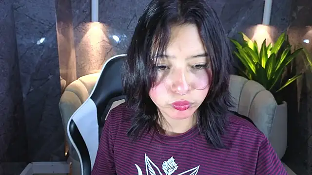 Lisa Doll Tx online show from February 25, 7:45 pm