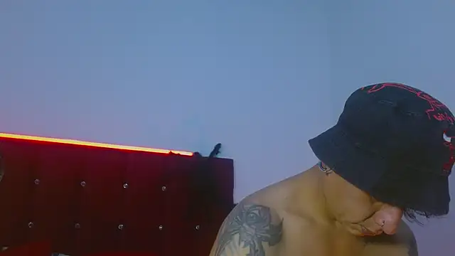 SkinnyDevil12 online show from March 14, 3:23 am