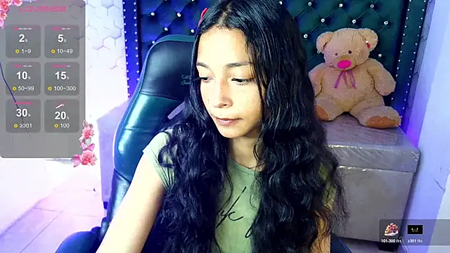 Snapshot of aylannyy_m chatting on June 9, 7:58 pm aylannyy m online show from June 9, 7:58 pm