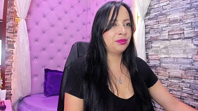 Snapshot of Ashley_Obsession chatting on June 8, 3:18 am Ashley Obsession online show from June 8, 3:18 am