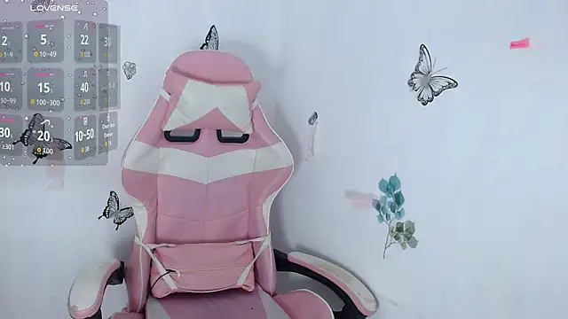 helen kineett online show from March 13, 10:16 pm