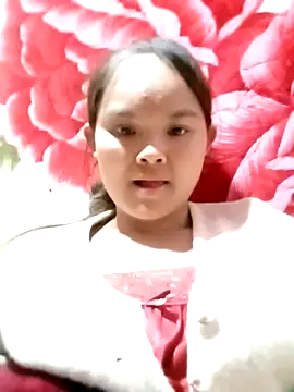 Snapshot of Luminana chatting on May 3, 2:56 pm Luminana online show from May 3, 2:56 pm