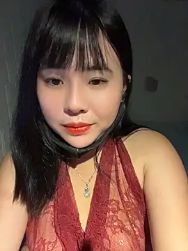 Snapshot of Lewd_couple chatting on May 16, 10:58 am Lewd couple online show from May 16, 10:58 am
