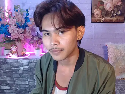 twink ivanxxxx online show from July 14, 9:03 am