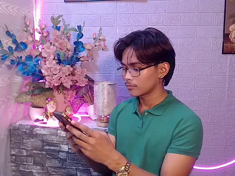twink ivanxxxx online show from July 22, 11:46 am