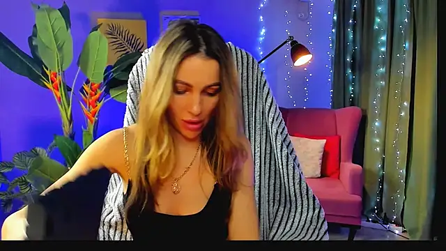 KrisWillis online show from February 13, 1:18 pm