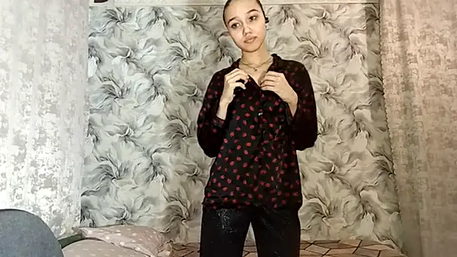 AnnettaBelsito online show from February 14, 4:15 pm