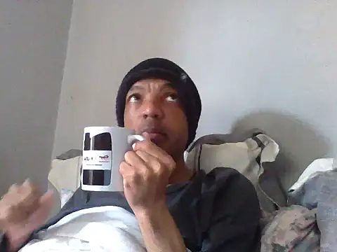 Snapshot of lavelle26 chatting on March 23, 7:34 am lavelle26 online show from March 23, 7:34 am