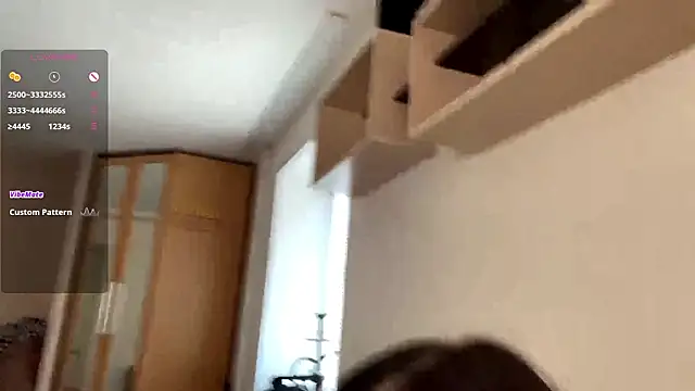 LakendraNoren online show from February 14, 6:43 am