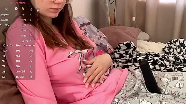 LakendraNoren online show from March 11, 7:47 am