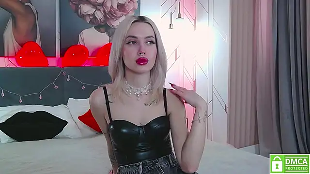 JosephineRowe online show from February 28, 9:54 am