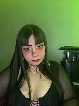 Snapshot of ugly_shinii99 chatting on April 28, 12:42 am ugly shinii99 online show from April 28, 12:42 am