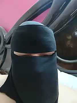 Snapshot of Warda_Egy chatting on June 9, 3:40 am Warda Egy online show from June 9, 3:40 am