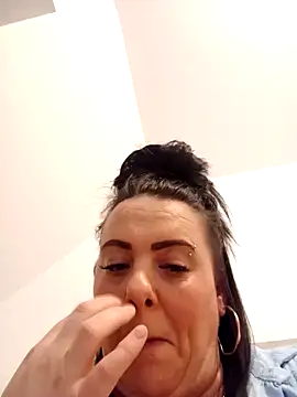 louisa36 online show from February 15, 10:50 pm