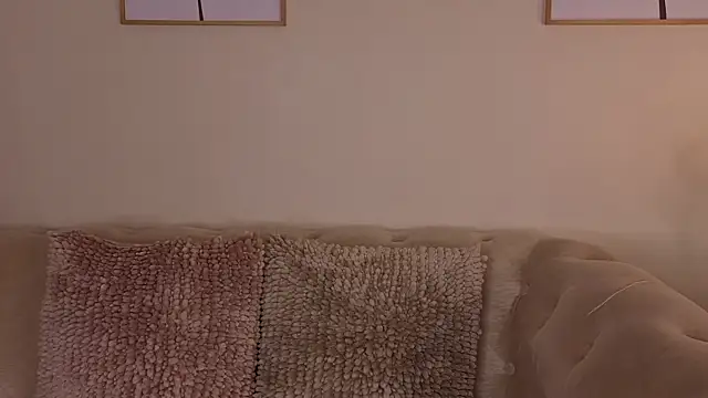 Snapshot of katt_souza1 chatting on July 18, 5:22 am katt souza1 online show from July 18, 5:22 am