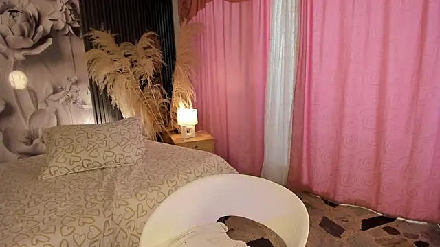 Snapshot of AngelDoll_1 chatting on July 24, 9:35 pm AngelDoll 1 online show from July 24, 9:35 pm