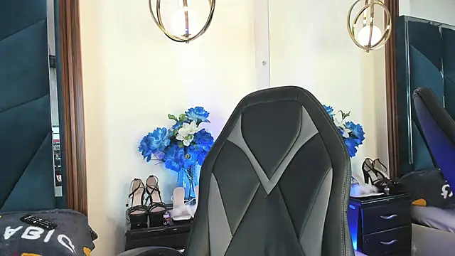 AgathaSanderhs  online show from March 9, 9:52 pm